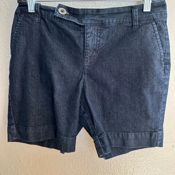 Style & Co Petite Black Shorts Size 6P - Picture 2 of 6